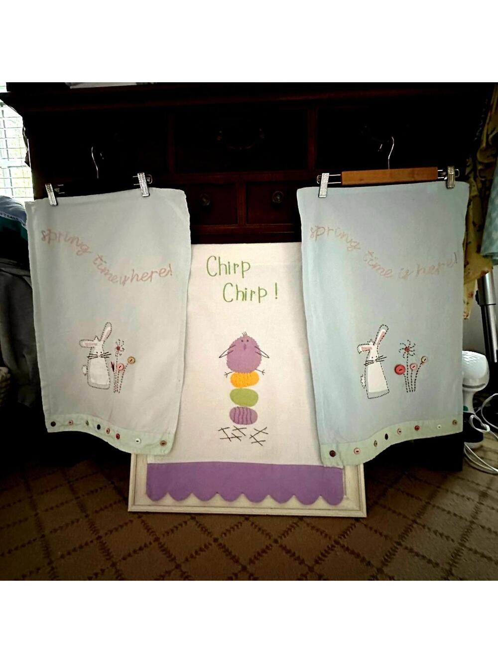 Vintage Sur La Table Easter Embroidered Appliqué Cotton Tea Towels set of 3 NWT